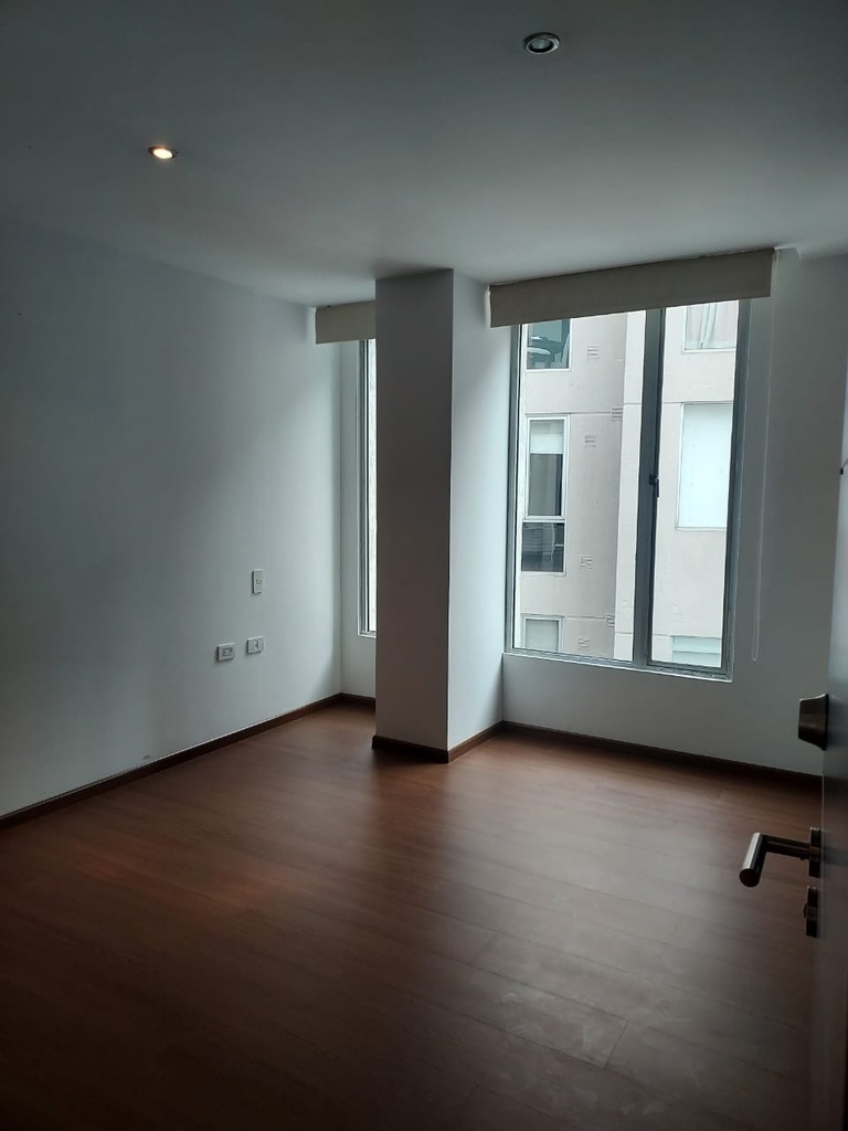 Departamento con Excelente Ubicación en Venta Sector República del Salvador