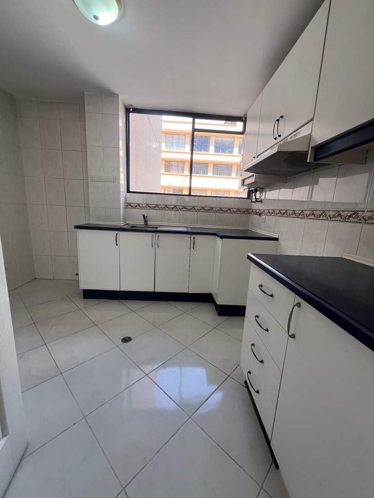  Departamento con Excelente Ubicación en Alquiler Sector La Carolina 