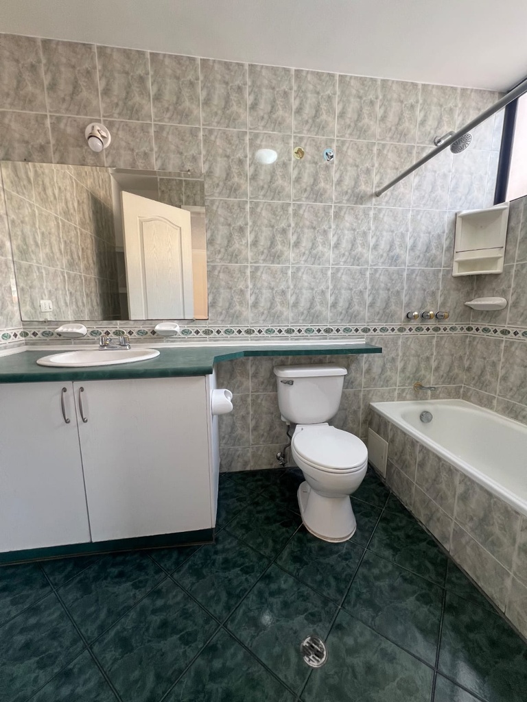  Departamento con Excelente Ubicación en Alquiler Sector La Carolina 