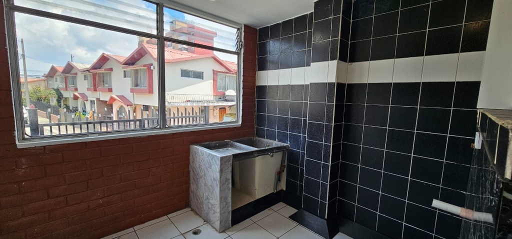 Casa de Oportunidad en Venta Sector San Carlos