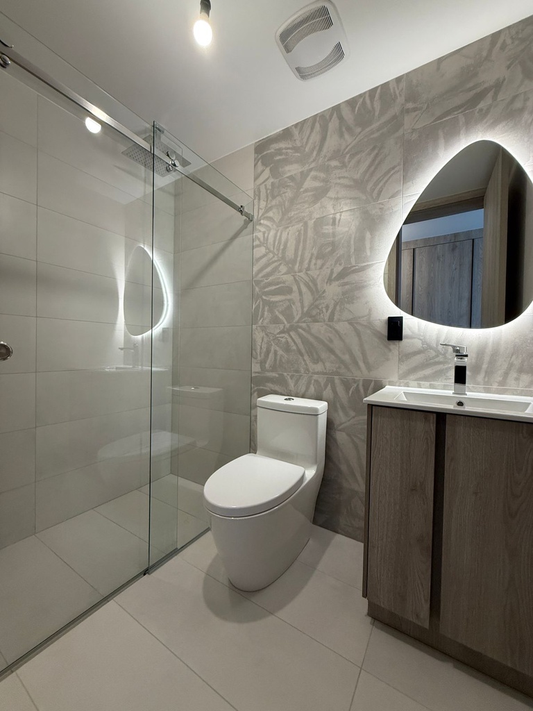 Departamento con Ubicación Estratégica en Alquiler Sector República del Salvador 