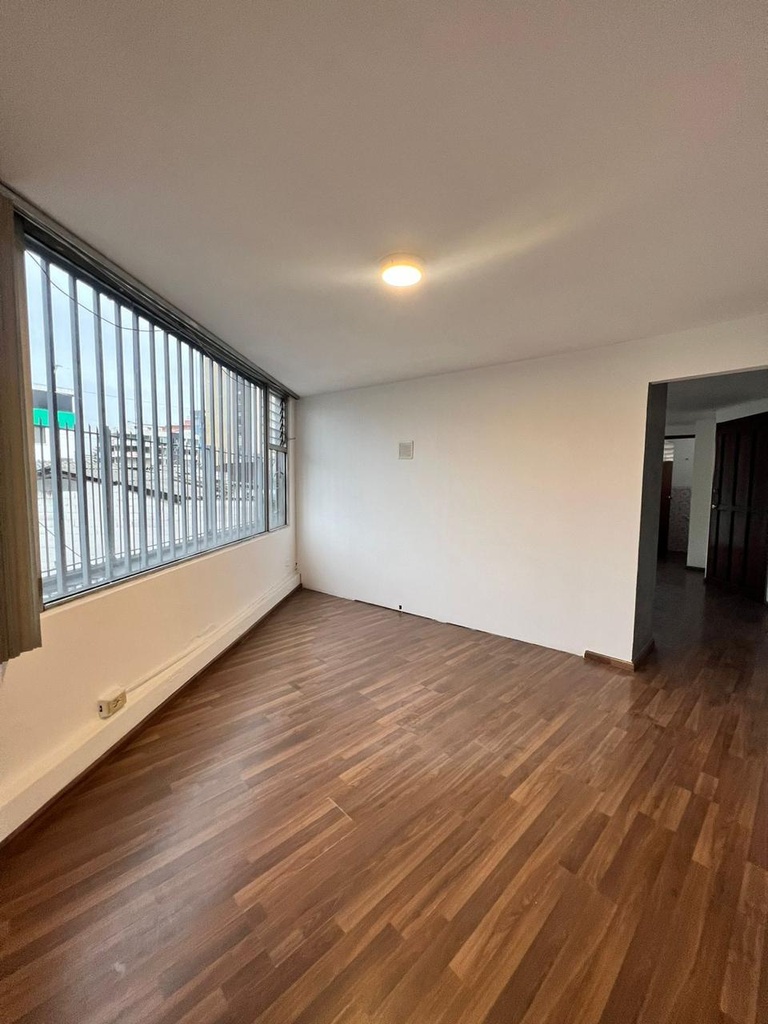 Oficina con Ubicación Estratégica en Alquiler Sector La Pradera 