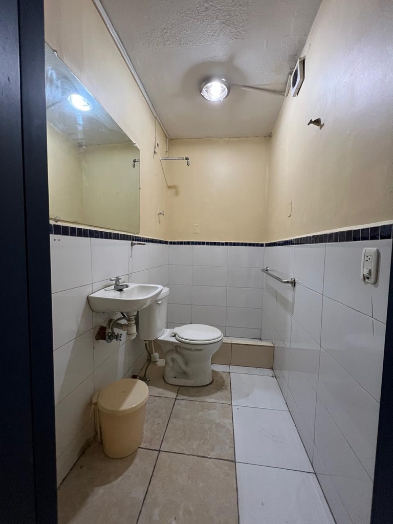 Local con Excelente Ubicación en Alquiler Sector Rumipamba