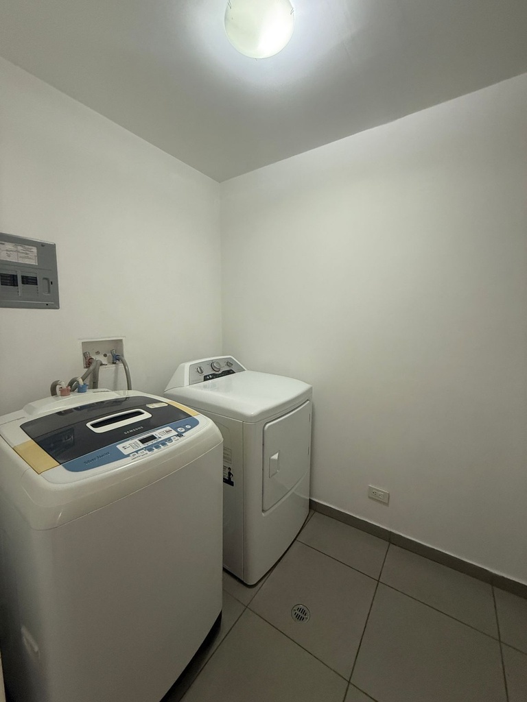 Suite Moderna en Alquiler Sector González Suárez