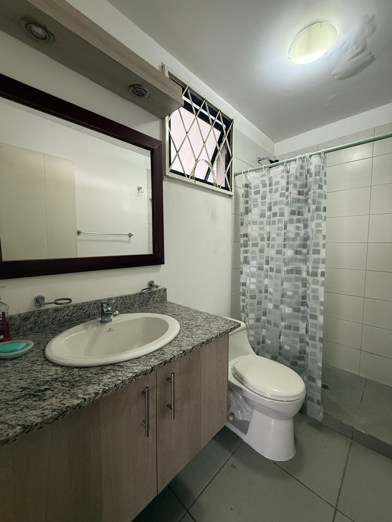 Suite Moderna en Alquiler Sector González Suárez