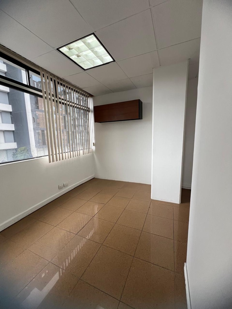 Oficina con Hermosa Vista en Alquiler Sector La Carolina 