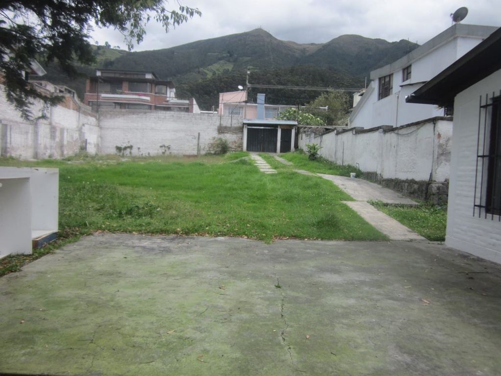 Casa con Ubicación Estratégica en Alquiler Sector La Gasca 