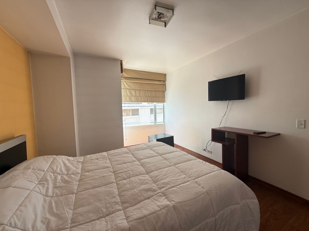 Suite de Oportunidad en Alquiler Sector 12 De Octubre 