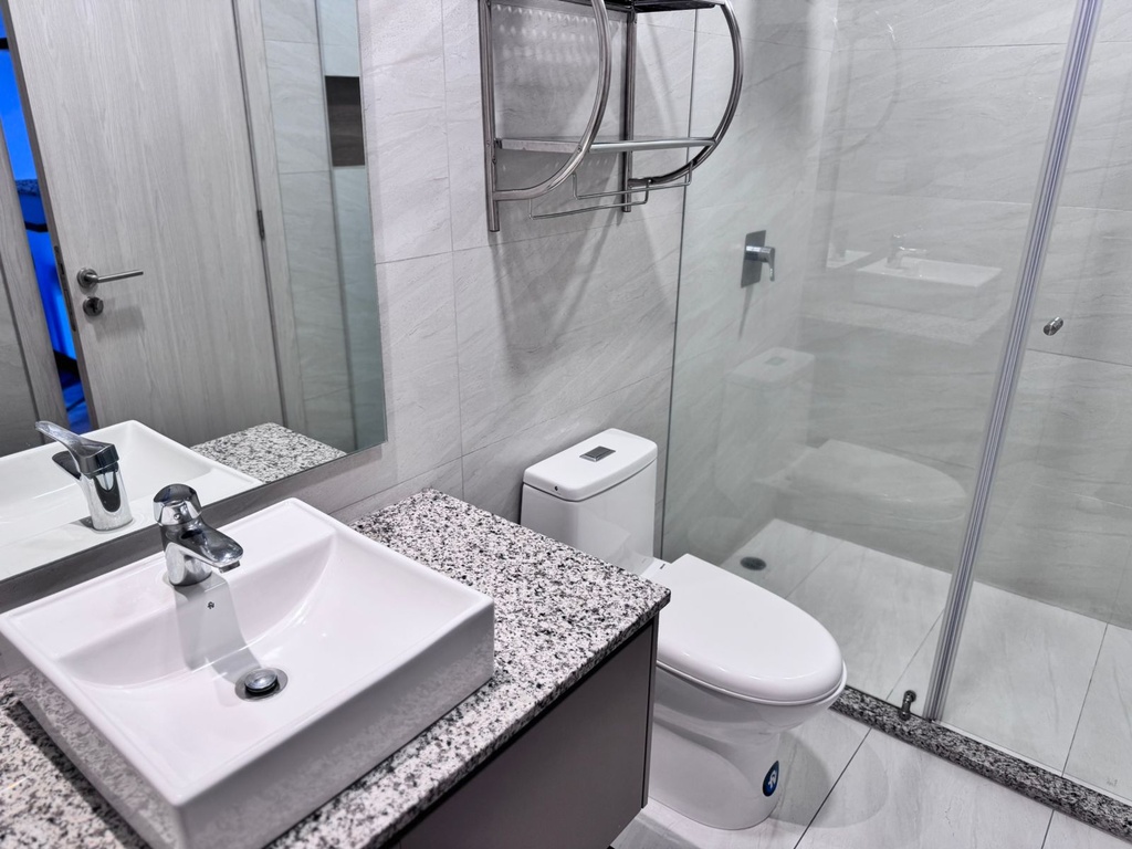 Suite Moderna en Alquiler Sector República del Salvador 