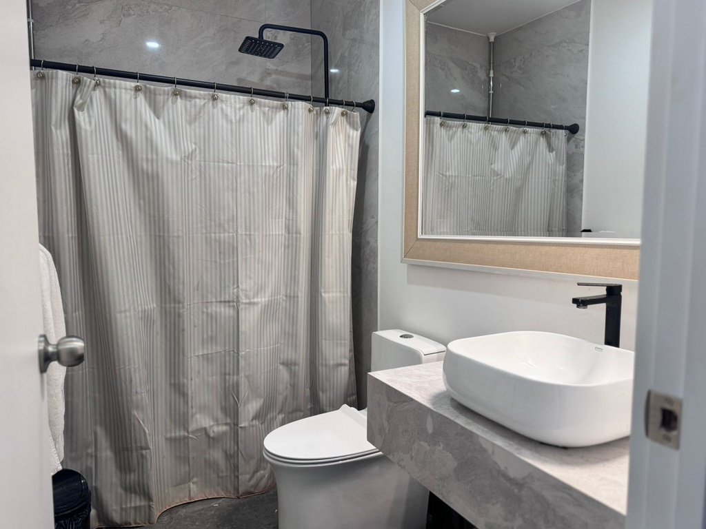 Estudio en Venta con Excelente Ubicación Sector República del Salvador