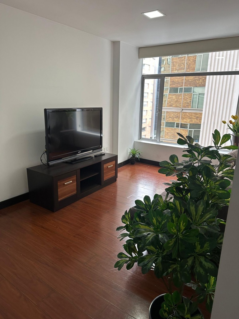 Departamento de 2 Dormitorios con Excelente Ubicación en Alquiler Sector República del Salvador