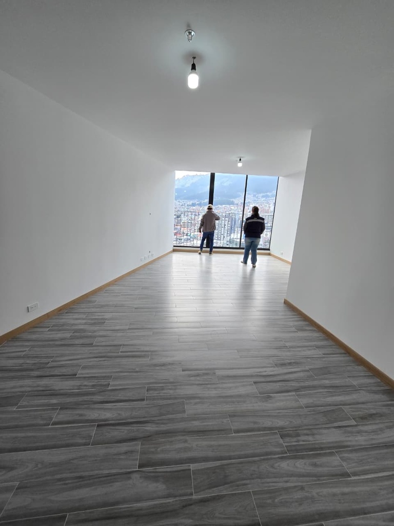 Departamento con Hermosa Vista en Alquiler Sector La Carolina 