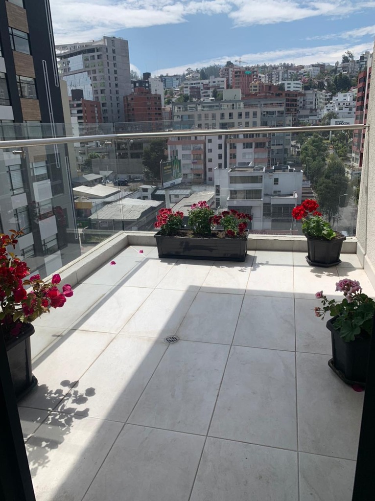 Departamento de 2 Dormitorios con Excelente Ubicación en Venta Sector República del Salvador
