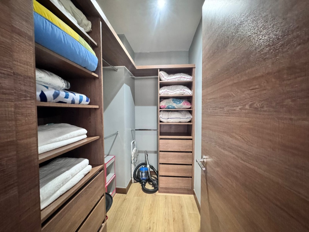 Suite Moderna en Venta Sector República del Salvador