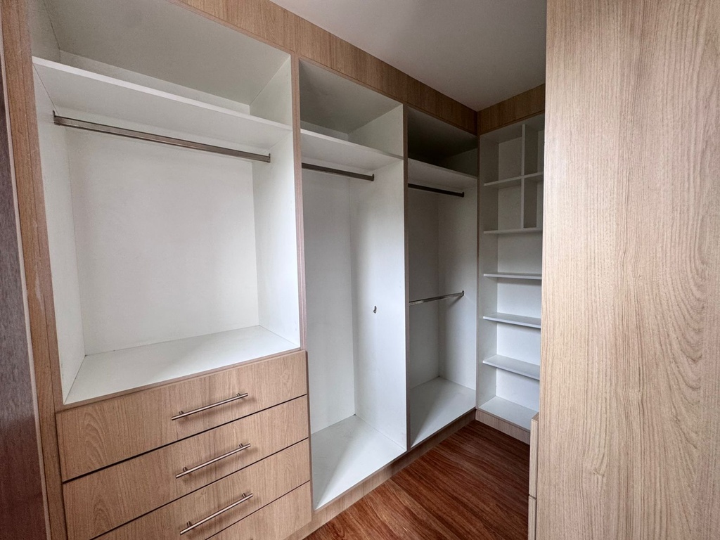 Departamento con Excelente Ubicación en Alquiler Sector El Batán