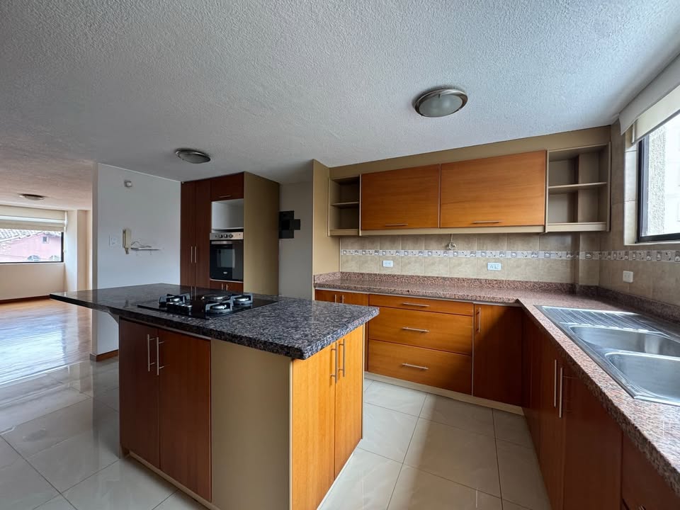 Departamento en venta sector Orellana y Diego de Almagro (copia)