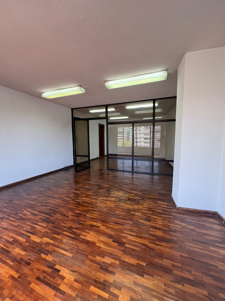 Oficina con Ubicación Estratégica en Alquiler Sector La Mariscal