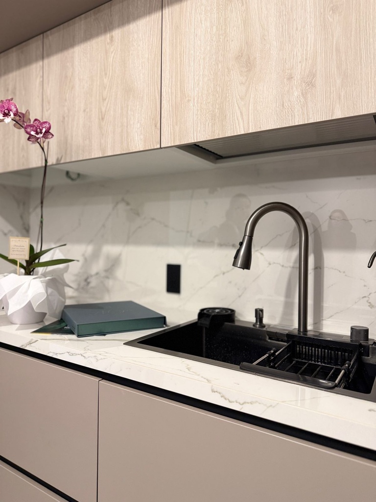 Departamento con Ubicación Estratégica en Alquiler Sector República del Salvador 