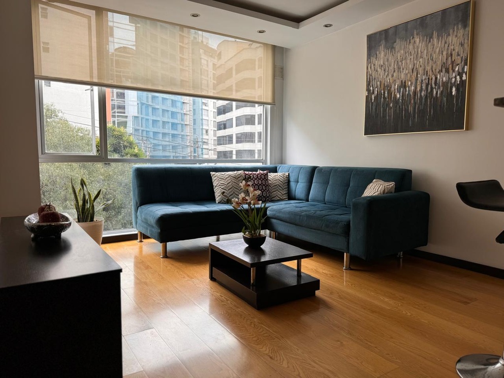 Suite con Excelente Ubicación en Alquiler Sector República del Salvador