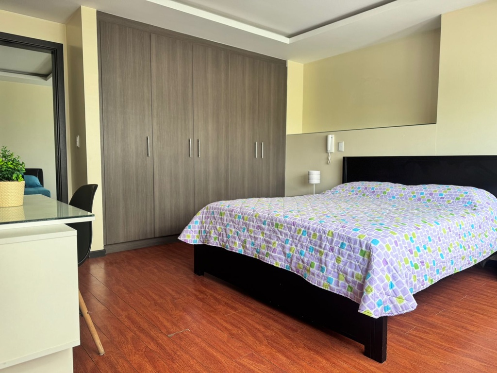 Alquiler - Suite Amoblada - 1.5 Baños, con Excelente Ubicación en Sector República del Salvador