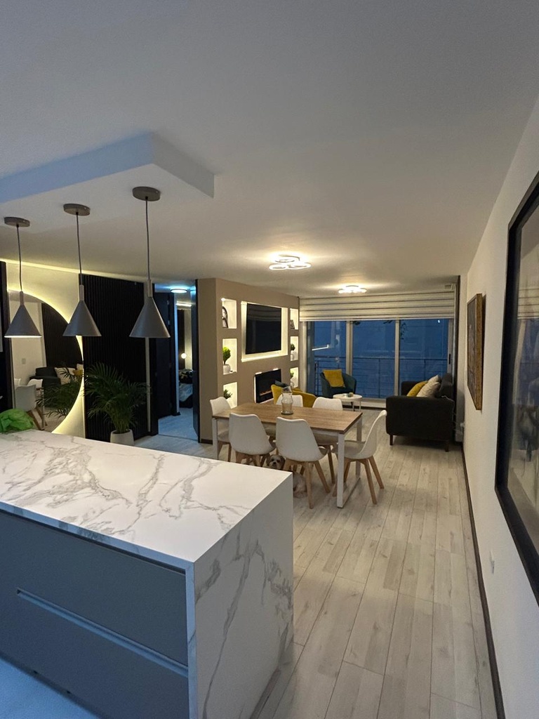 Departamento con Hermosa Vista en Alquiler Sector La Carolina 