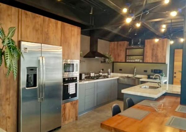 Casa en Alquiler Moderna Sector Cumbayá 