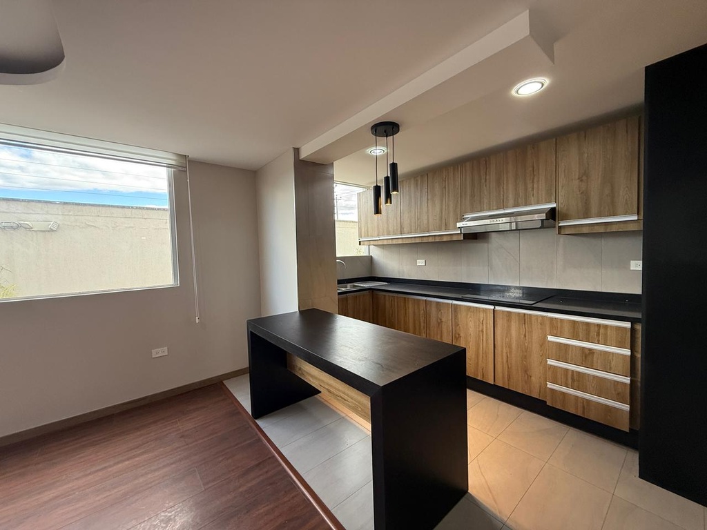 Departamento en venta con 3 Dormitorios en el sector El Inca