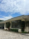Cumbayá - Hermosa casa en Renta - 3 Dormitorios 600m2 - 3 garajes.  