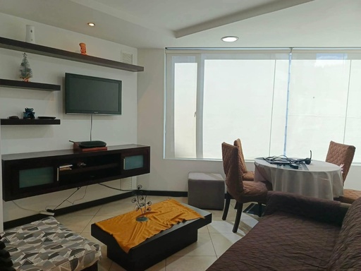 [Plaza Jardín - FI] Departamento con Excelente Ubicación en Venta Sector La Carolina 