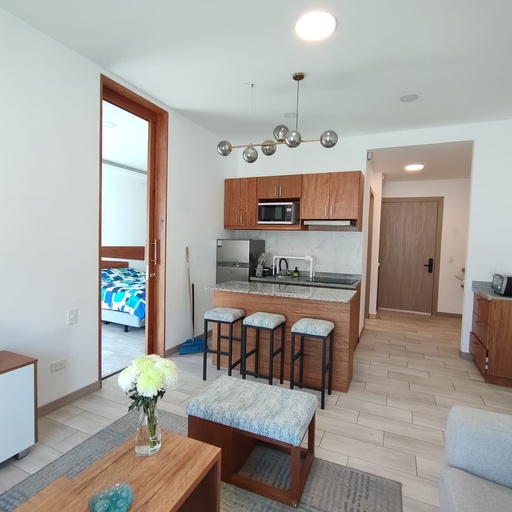 [Edificio Alba Suite - FI] Suite con Excelente Ubicación en Alquiler Sector Cumbayá