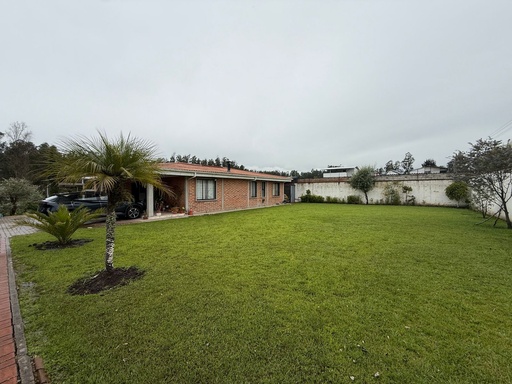 [Alangasi casa con piscina - FI] Casa con Piscina en Venta Sector Alangasí la Floresta de la Merced