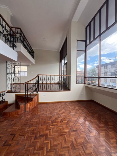 [Casa Comercial América - FI] Casa Comercial Sector Rumipamba