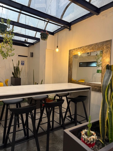 [Edificio Brescia 1 Oficina 3-FI] Oficina con Ubicación Estratégica en Alquiler Sector República del Salvador