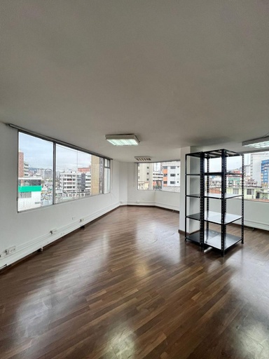 [Salazar -FI] Oficina con Ubicación Estratégica en Alquiler Sector La Pradera 