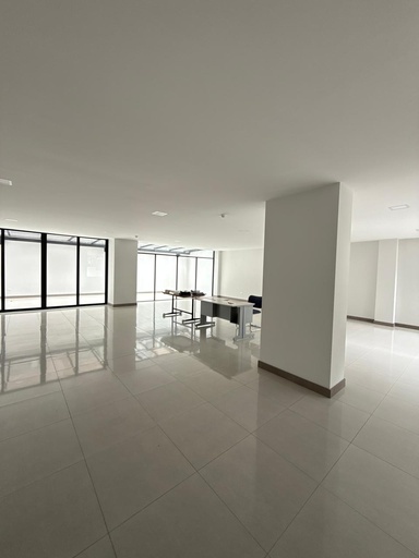 [Gante Oficina -FI] Oficina con Excelente Ubicación en Alquiler Sector El Batán